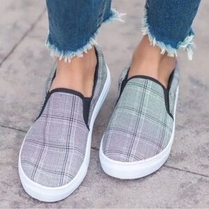 Qupid Checkered Slip-On Sneakers
